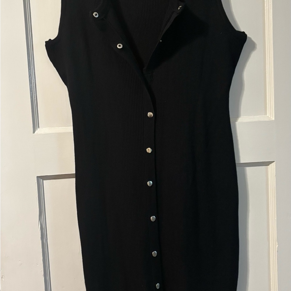 Almost Famous Black Buttoned Sheath Midi Dress